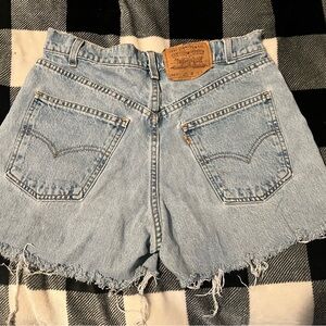 Women’s High Waisted Levi’s Shorts